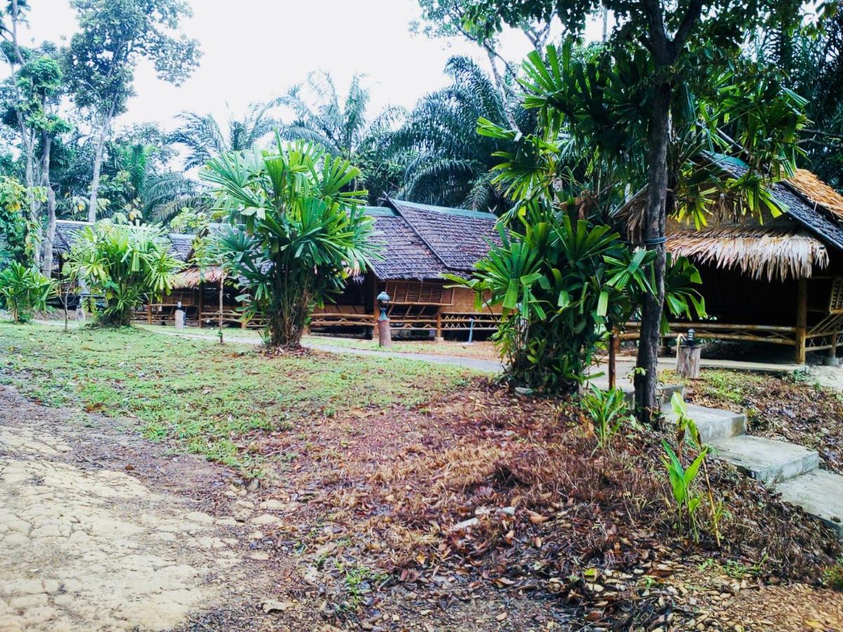 Baan Jing Jai Homestay Resort Lanta Ko Lanta エクステリア 写真